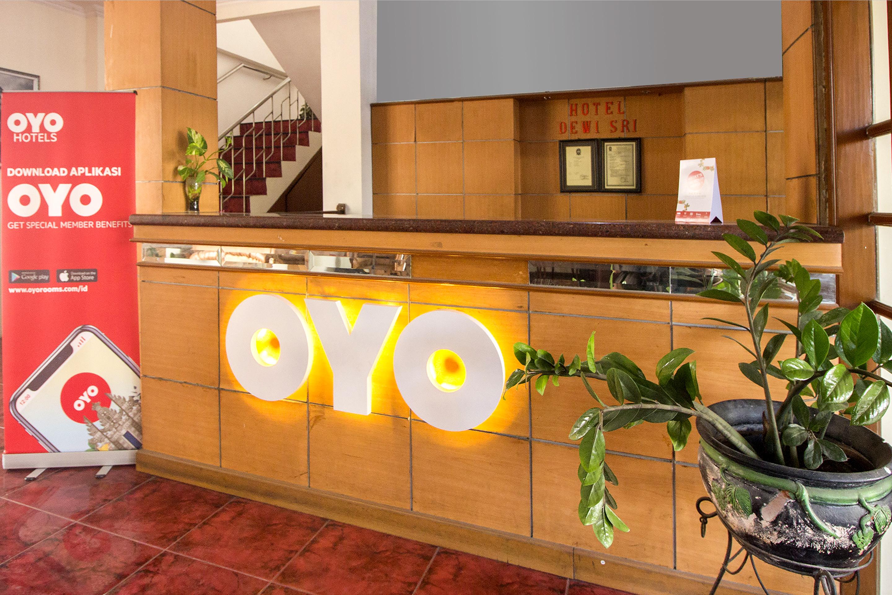 Hotel Dewi Sri Redpartner Yogyakarta Extérieur photo